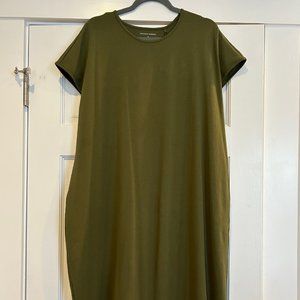 Universal Standard Geneva dress in Camo, Medium